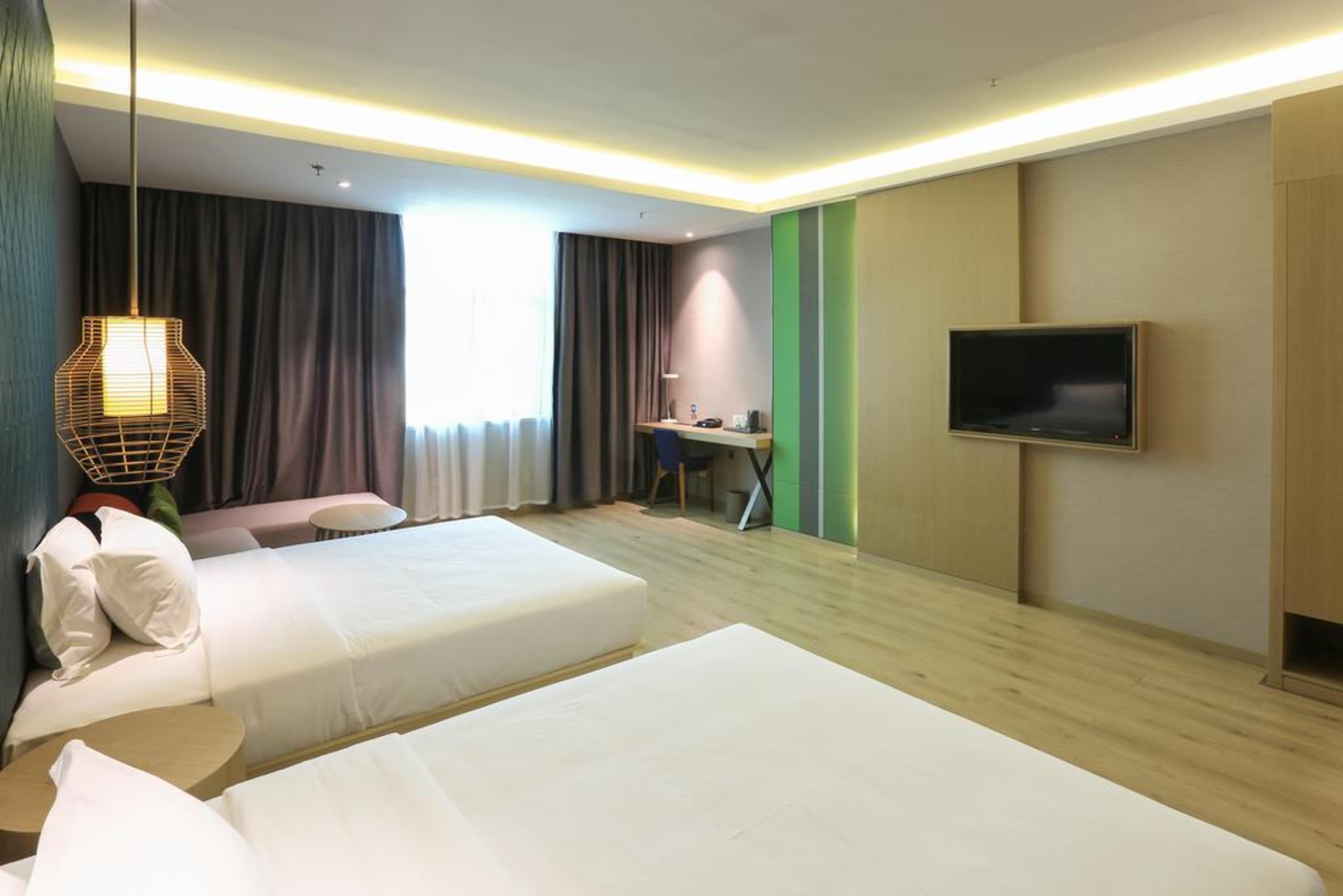 Ibis Styles Xm Zhongshan Hotel Сямън Екстериор снимка