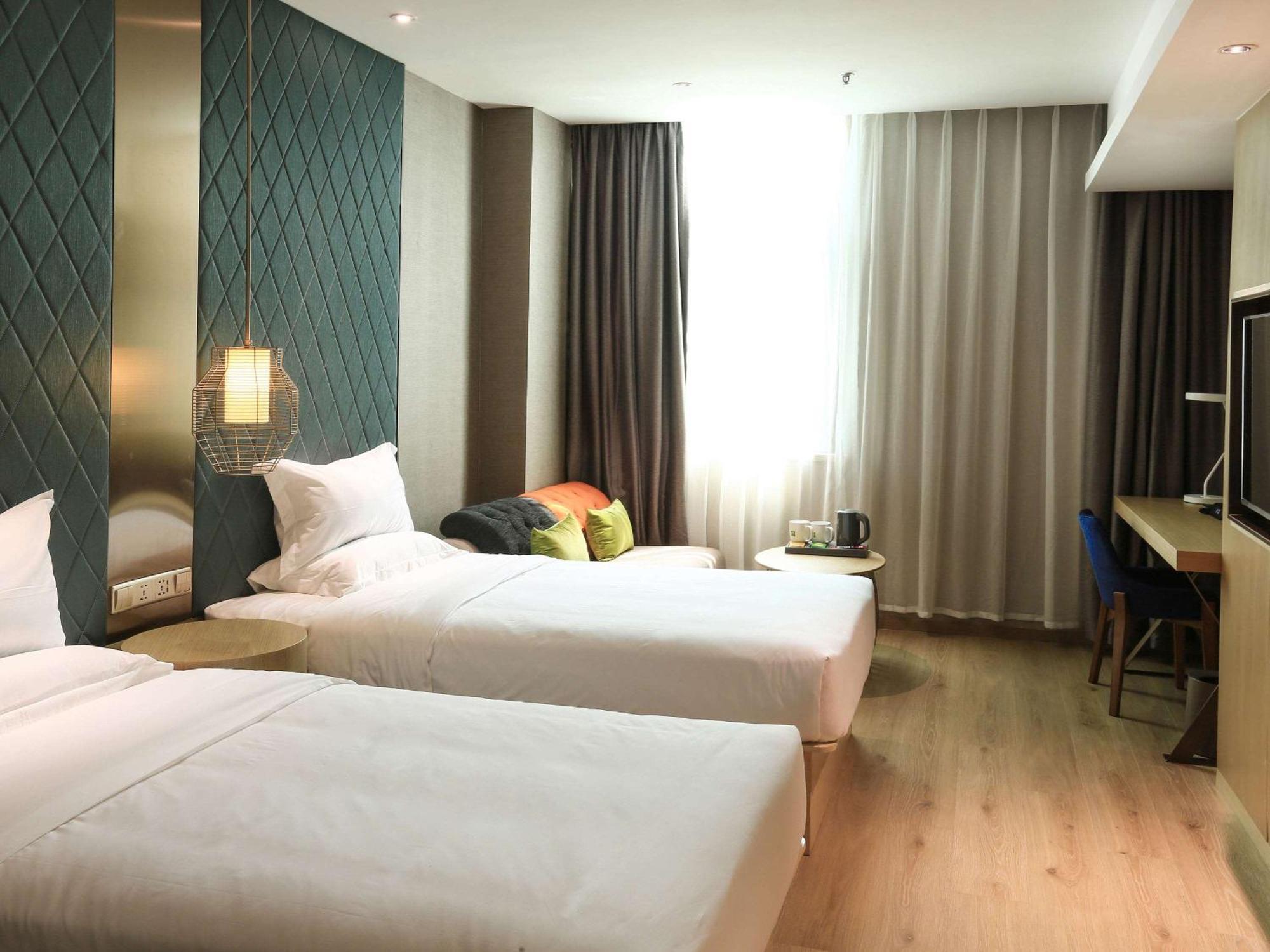 Ibis Styles Xm Zhongshan Hotel Сямън Екстериор снимка